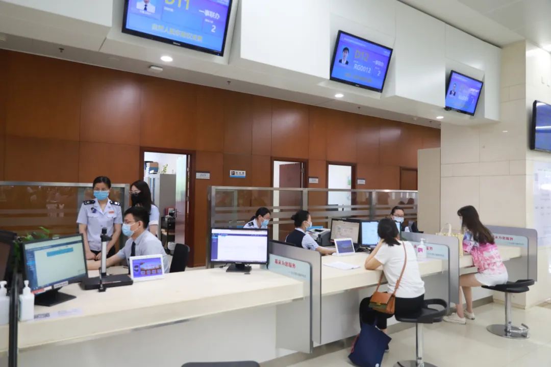 六稅兩費減半政策落地光谷，3.2萬家小微企業將受益